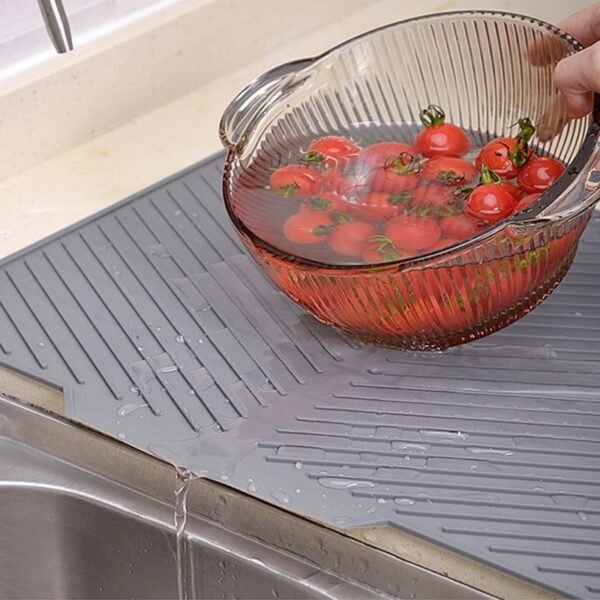 Silicone Dish Drying Mat with Self-Draining Lip